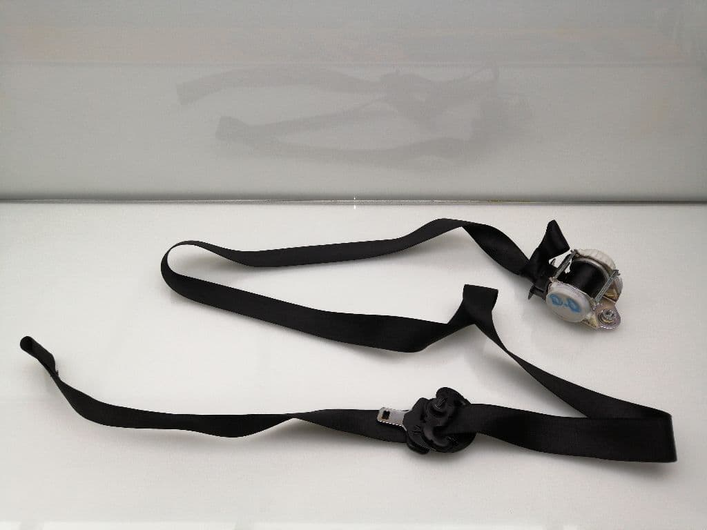 Cinturon seguridad delantero derecho BMW SERIE 1 BERLINA (E81/E87) 3