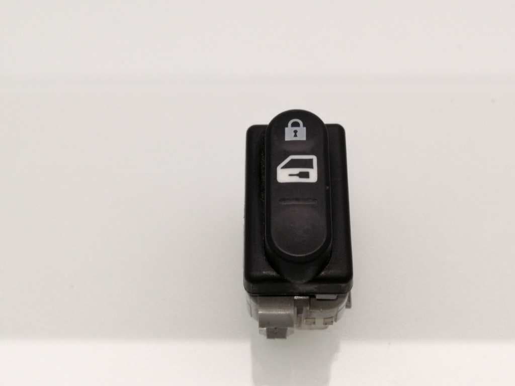 Interruptor NISSAN QASHQAI (J10)