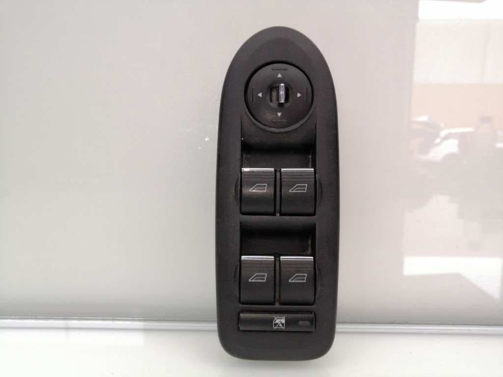 Mando elevalunas delantero izquierdo FORD C-MAX