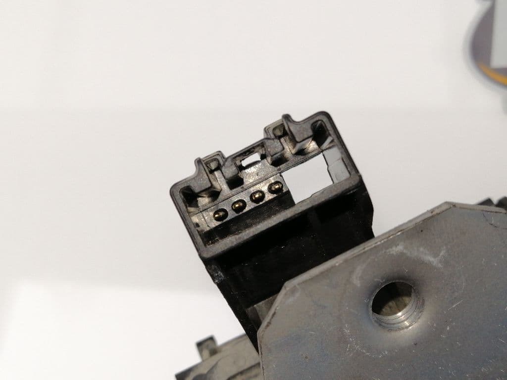 Cerradura maletero / porton FORD C-MAX 4