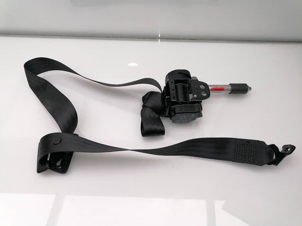 Cinturon seguridad trasero derecho VOLVO S60 BERLINA 3
