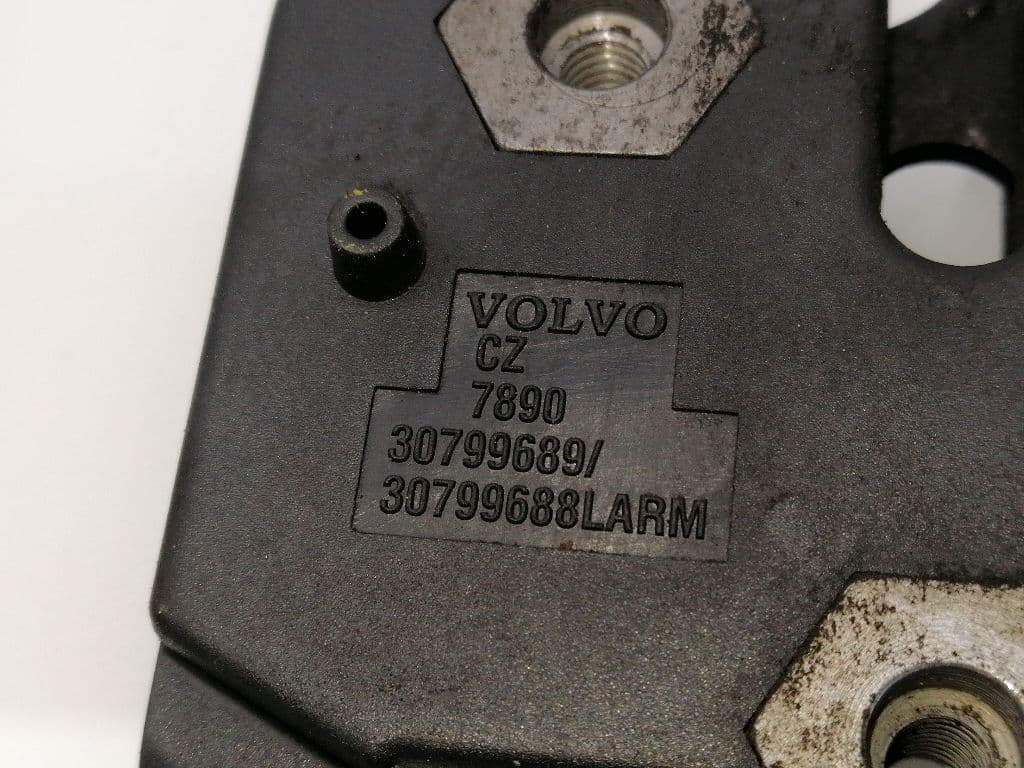 Cerradura capot VOLVO S60 BERLINA 3