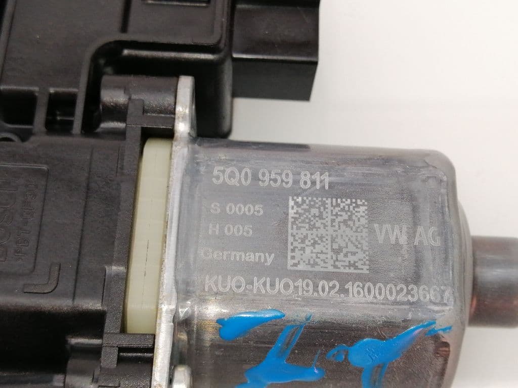 Motor elevalunas trasero izquierdo VOLKSWAGEN GOLF VII LIM. 2