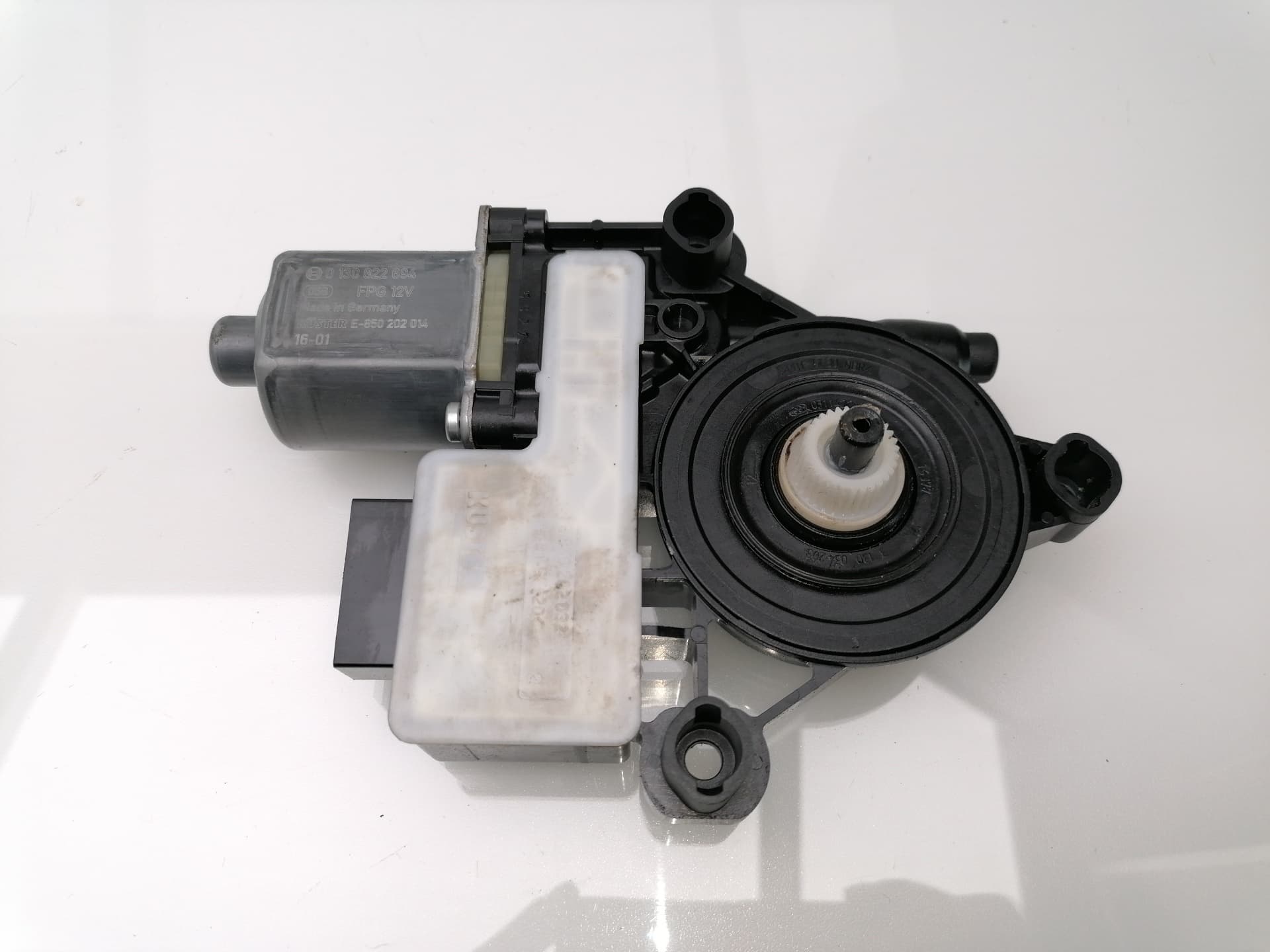 Motor elevalunas trasero derecho VOLKSWAGEN GOLF VII LIM. 2