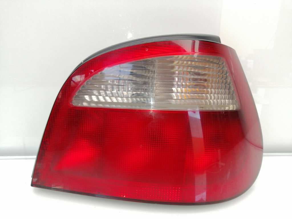 Piloto trasero derecho RENAULT MEGANE I BERLINA HATCHBACK (BA0)