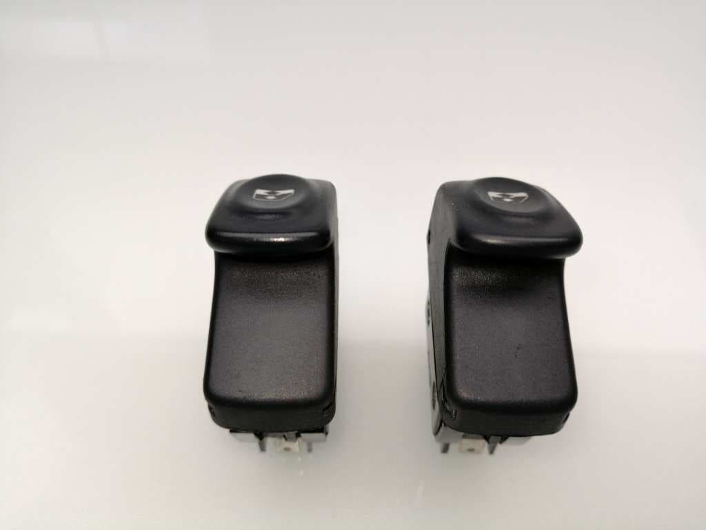 Mando elevalunas delantero izquierdo RENAULT MEGANE I BERLINA HATCHBACK (BA0) 4