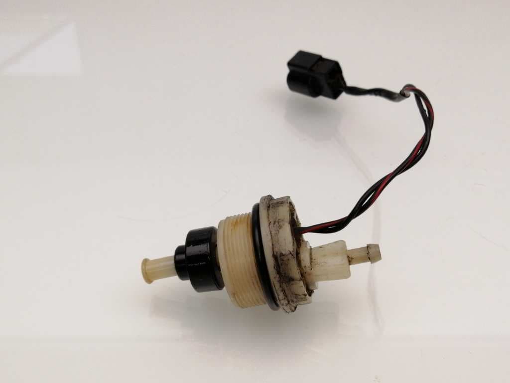 Sensor MITSUBISHI L 200 (K6/7)
