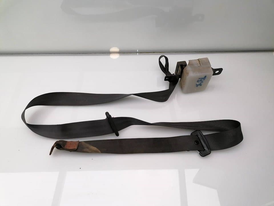 Cinturon seguridad trasero izquierdo MITSUBISHI L 200 (K6/7)
