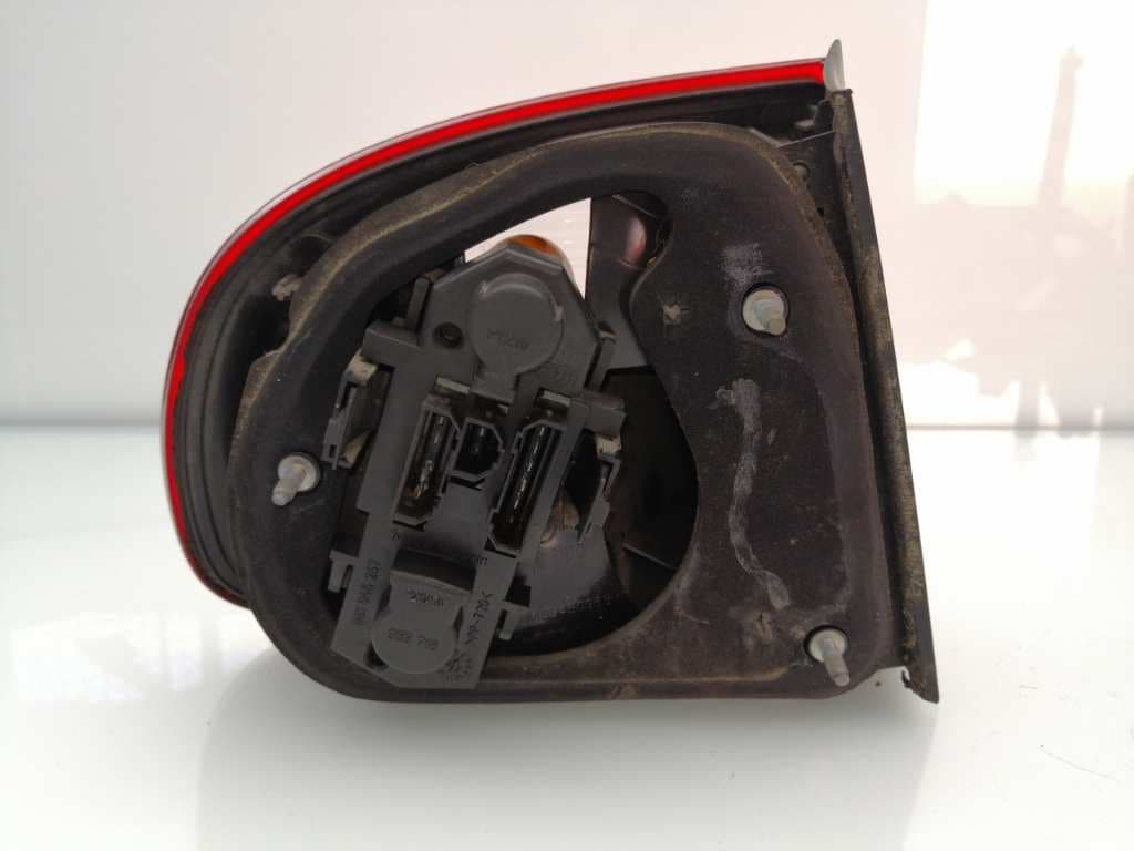Piloto trasero derecho SEAT TOLEDO (1L) 2