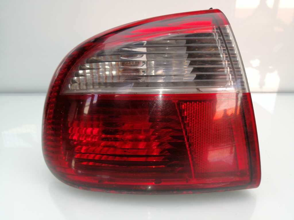Piloto trasero izquierdo SEAT TOLEDO (1L)