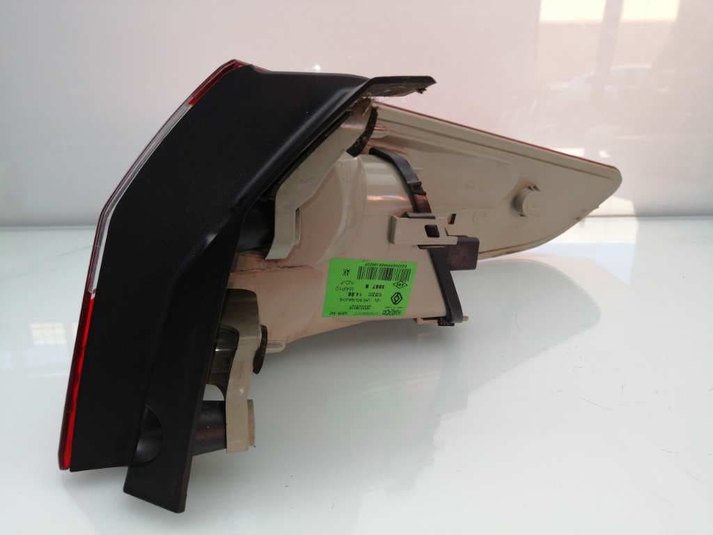 Piloto trasero izquierdo RENAULT FLUENCE 5