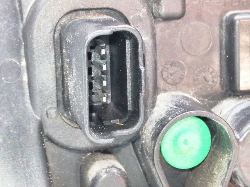 Piloto trasero izquierdo RENAULT FLUENCE 3
