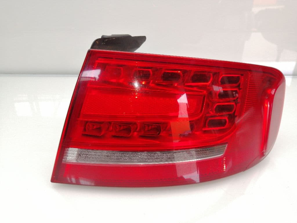 Piloto trasero derecho AUDI A4 BERLINA (8E)