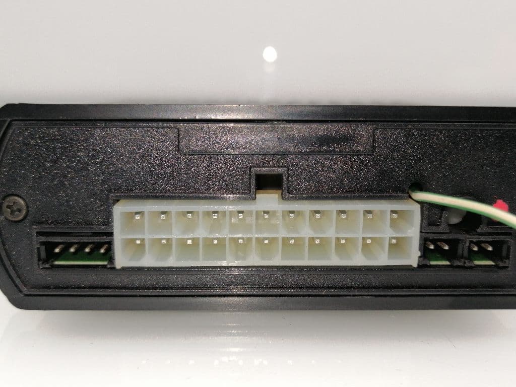 Modulo electronico SUBARU LEGACY BERL./FAMILIAR B11 (BD/BG) 4