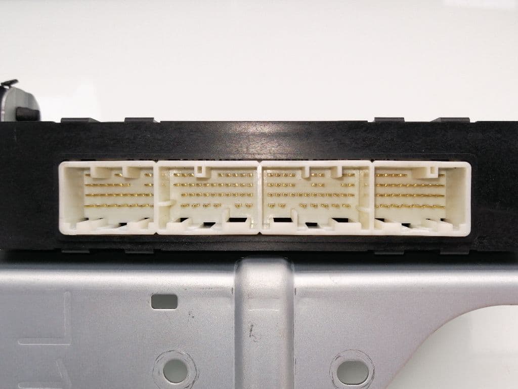 Modulo electronico SUBARU LEGACY BERL./FAMILIAR B11 (BD/BG) 4