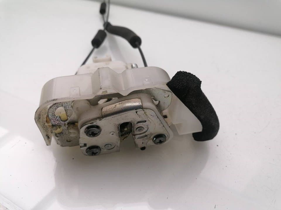 Cerradura puerta trasera izquierda SUBARU LEGACY BERL./FAMILIAR B11 (BD/BG)