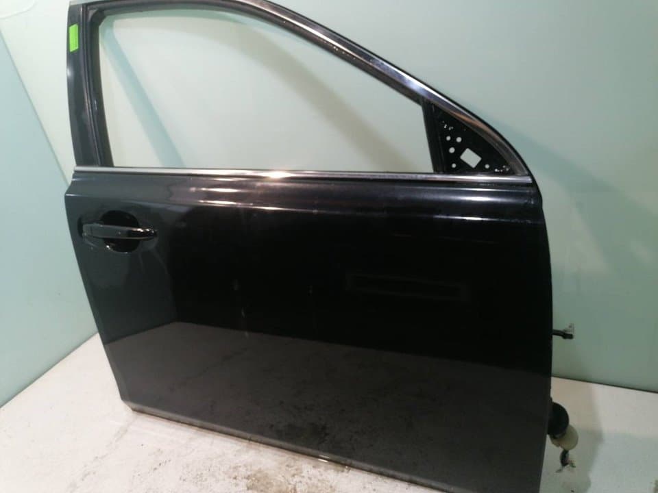 Puerta delantera derecha SUBARU LEGACY BERL./FAMILIAR B11 (BD/BG) 4