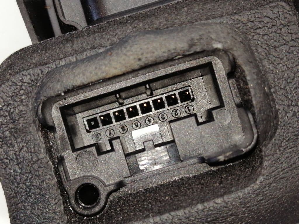 Cerradura puerta trasera derecha VOLKSWAGEN POLO (9N1) 3