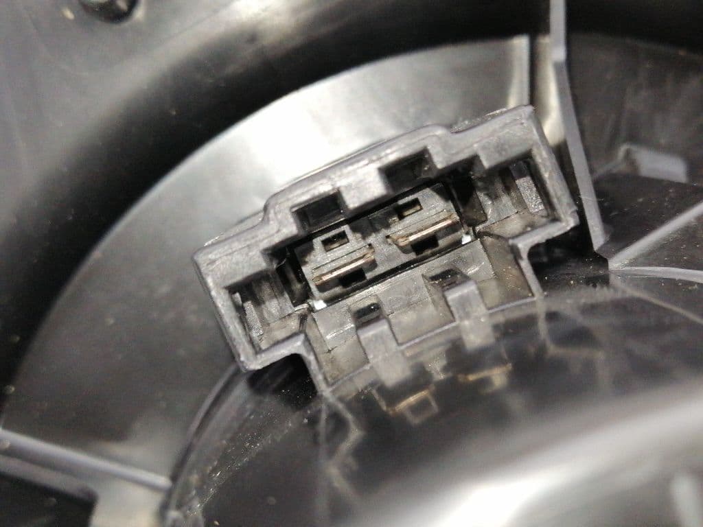 Motor calefaccion VOLKSWAGEN POLO (9N1) 3