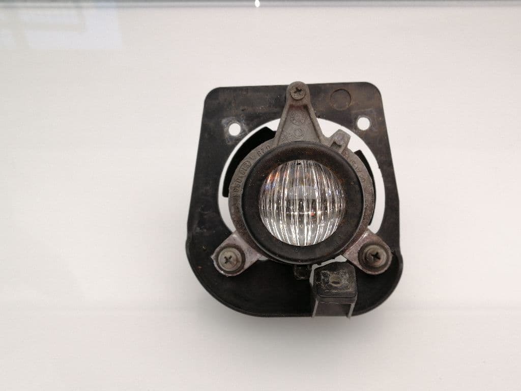 Faro antiniebla derecho LANCIA YPSILON (101)