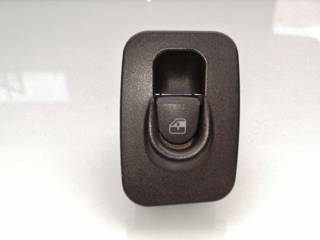 Mando elevalunas delantero derecho LANCIA YPSILON (101)