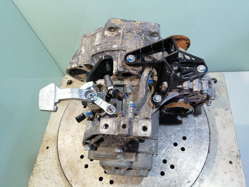 Caja cambios VOLKSWAGEN GOLF VII LIM. 3