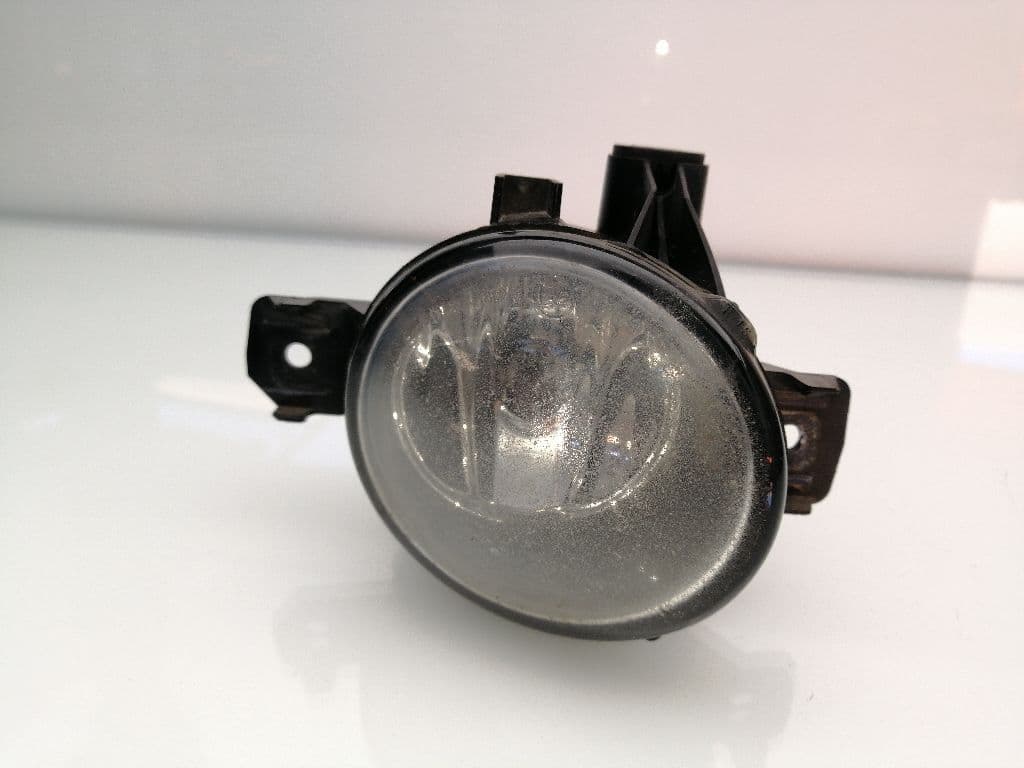 Faro antiniebla derecho BMW SERIE 1 LIM