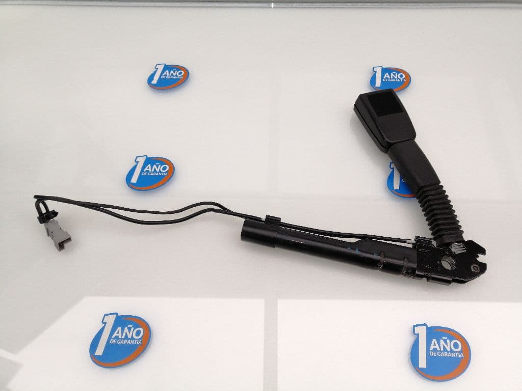 Recambio BMW SERIE 1 LIM ref. 7126296