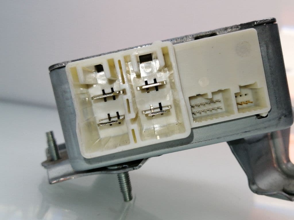Modulo electronico TOYOTA YARIS 4