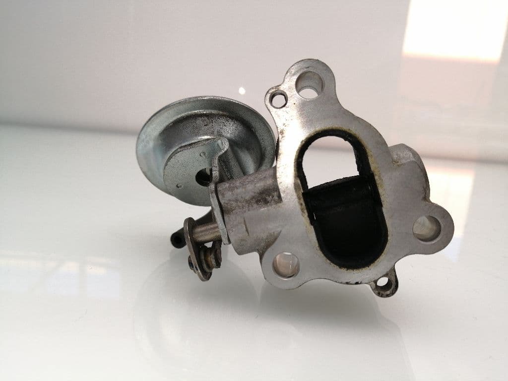 Valvula egr TOYOTA YARIS 2