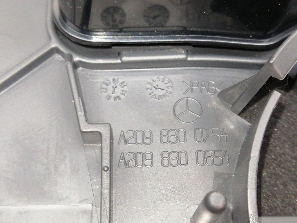 Plastico MERCEDES-BENZ CLASE CLK (W208) COUPE 3