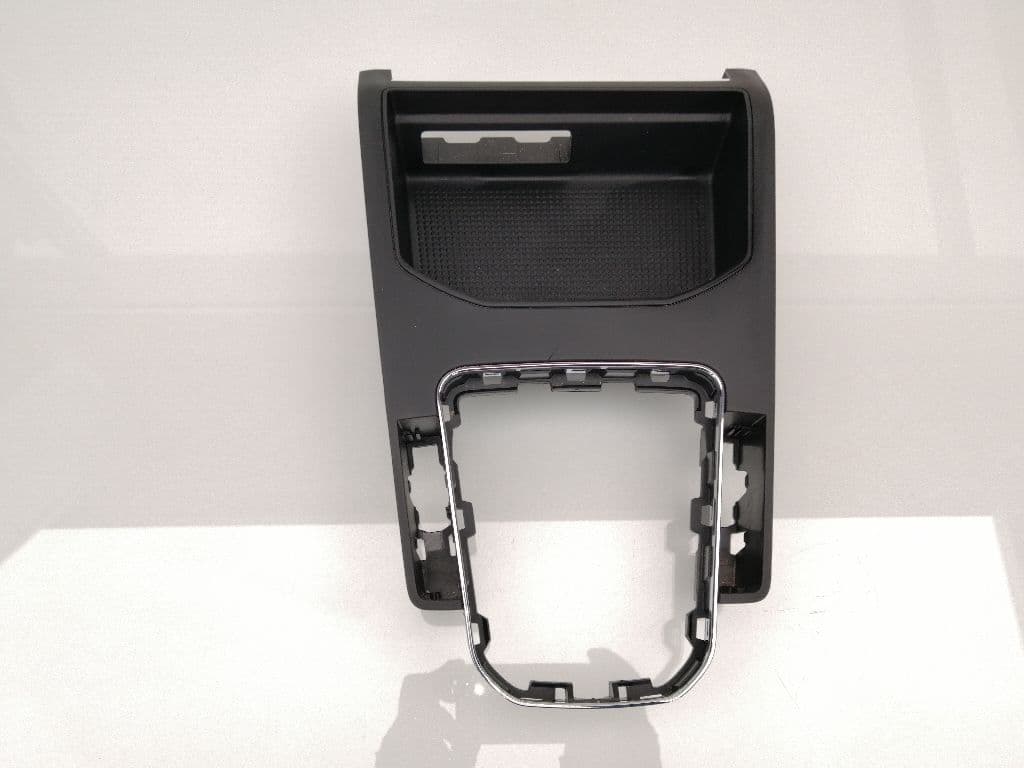Plastico SEAT IBIZA SC (6P5)