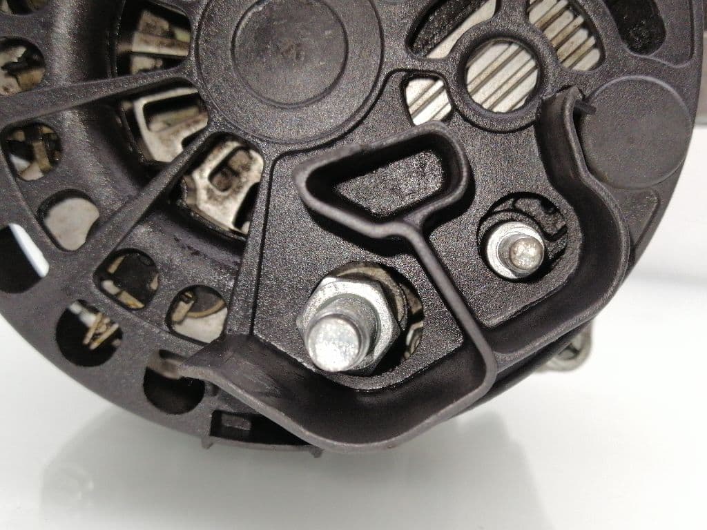 Alternador SUZUKI SWIFT SF BERLINA (EA) 2