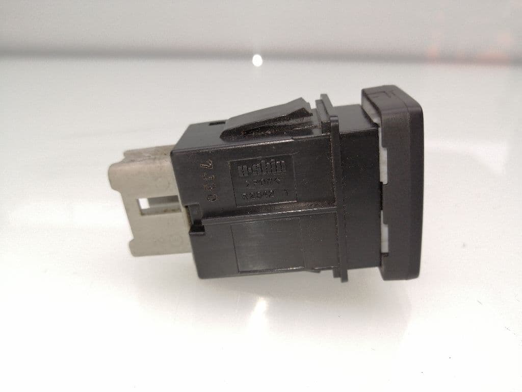 Interruptor SUZUKI SWIFT SF BERLINA (EA) 3