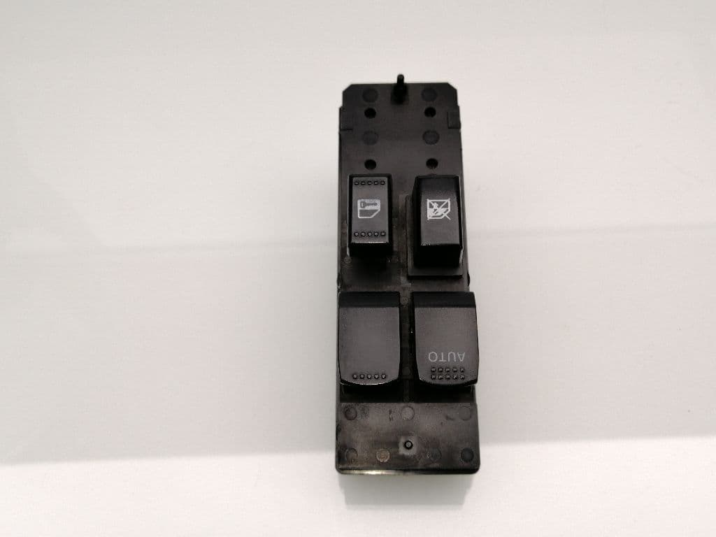 Mando elevalunas delantero izquierdo SUZUKI SWIFT SF BERLINA (EA)