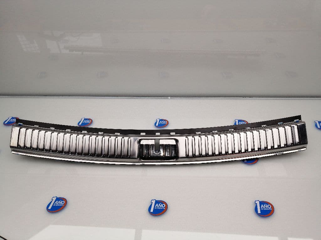 Plastico PORSCHE CAYENNE (TYP 9PA1)