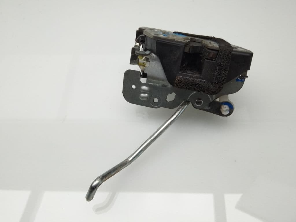 Cerradura puerta delantera izquierda SUZUKI JIMNY SN (FJ) 2