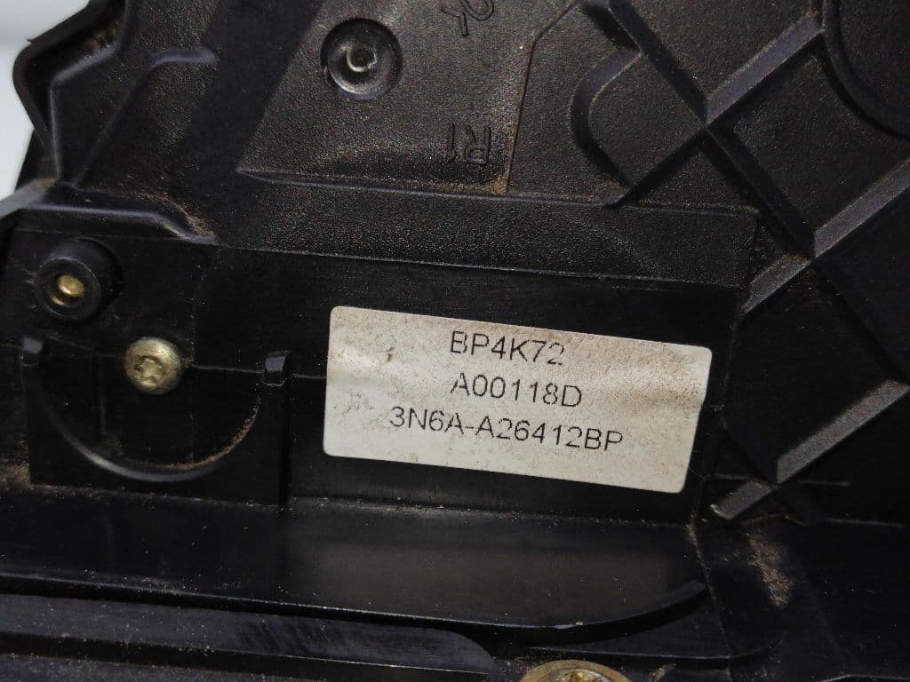 Cerradura puerta trasera derecha MAZDA 3 BERLINA (BK) 3
