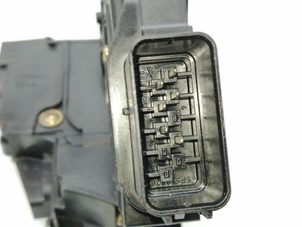 Cerradura puerta trasera derecha MAZDA 3 BERLINA (BK) 2