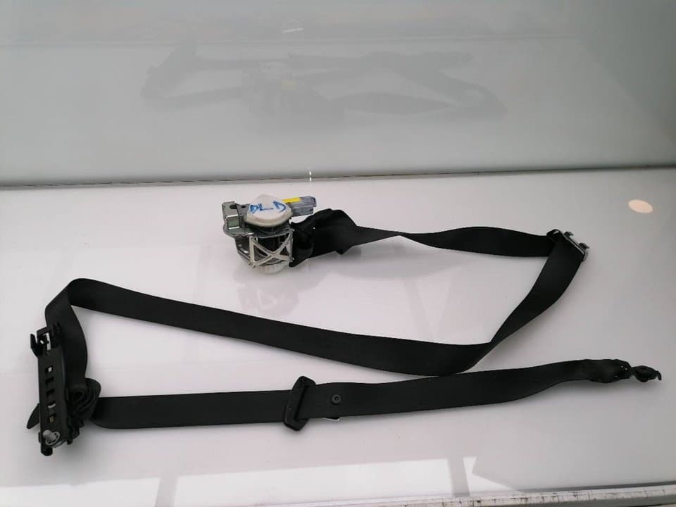 Cinturon seguridad delantero derecho MERCEDES-BENZ CLASE C (W203) BERLINA 4