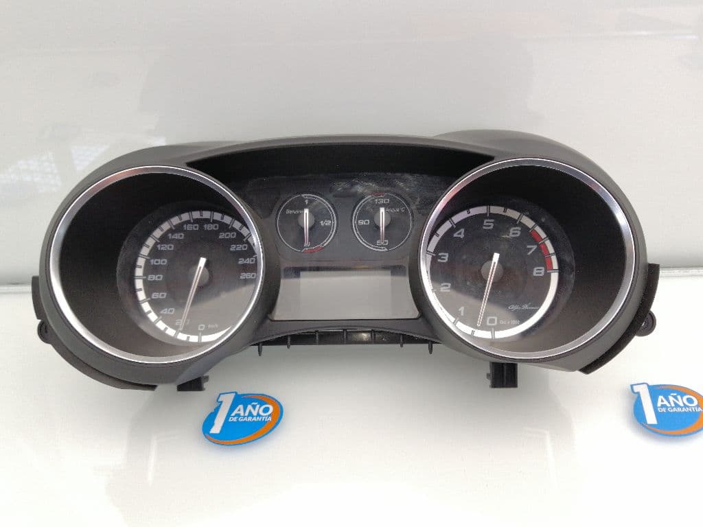 Cuadro instrumentos ALFA ROMEO GIULIETTA (191)