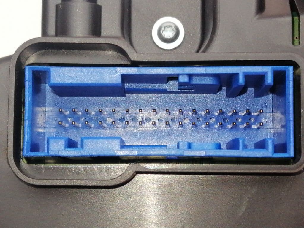 Cuadro instrumentos OPEL ZAFIRA TOURER 4