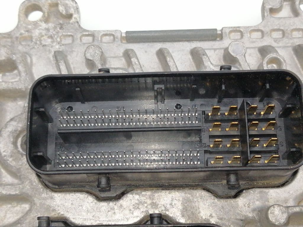 Centralita motor uce OPEL ZAFIRA TOURER 3