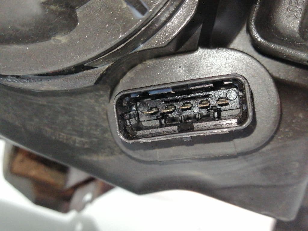 Faro izquierdo RENAULT MEGANE II FAMILIAR 3