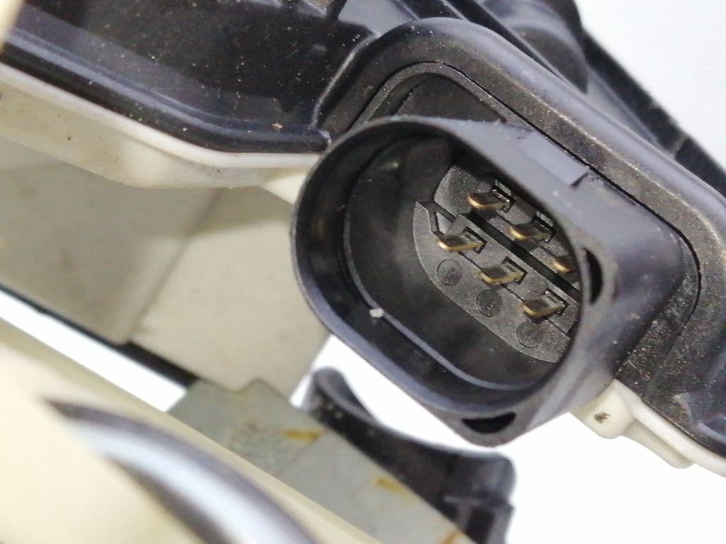 Cerradura puerta trasera izquierda VOLKSWAGEN PASSAT CC (357) 5
