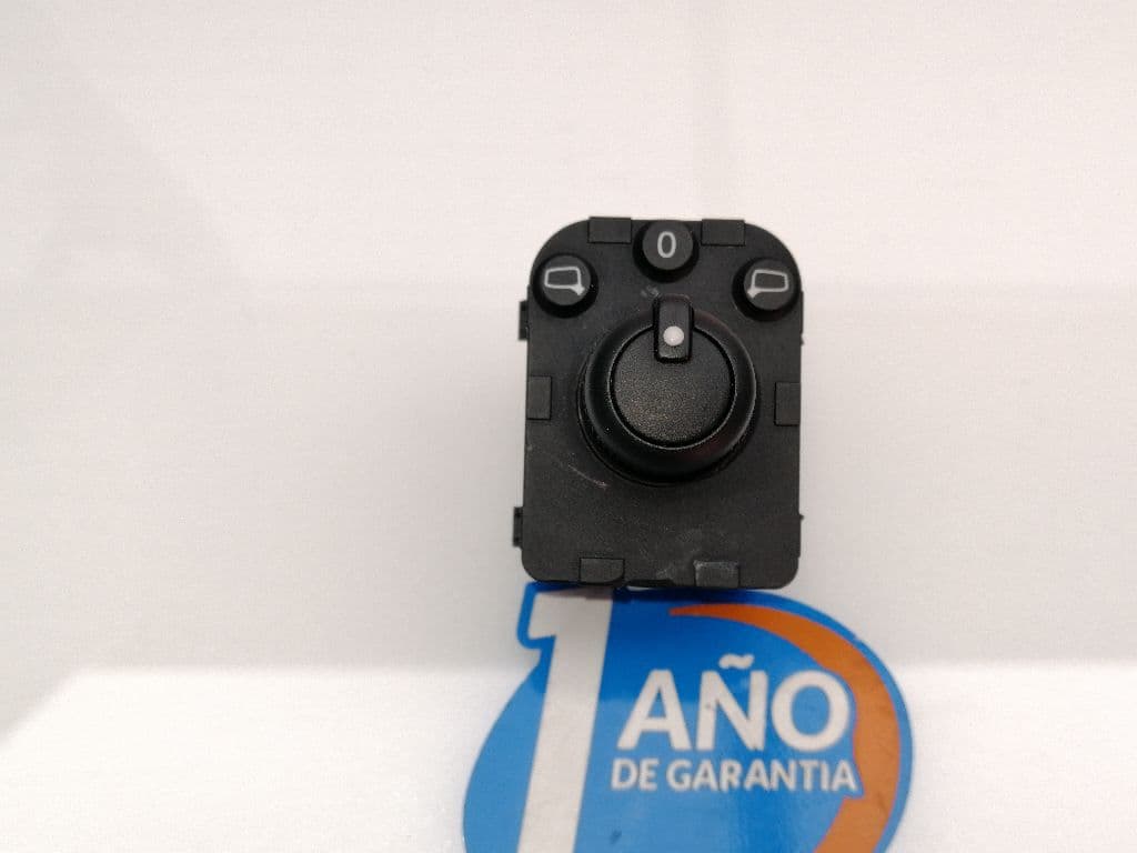 Mando retrovisor AUDI Q2 (GAB)