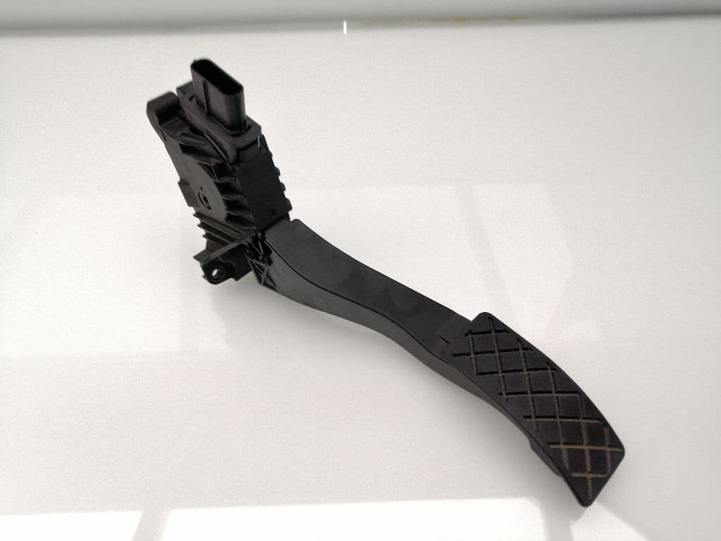 Pedal acelerador AUDI Q2 (GAB)