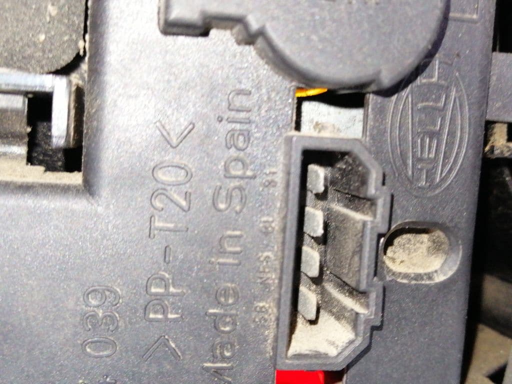 Piloto trasero izquierdo SEAT IBIZA (6K) 4