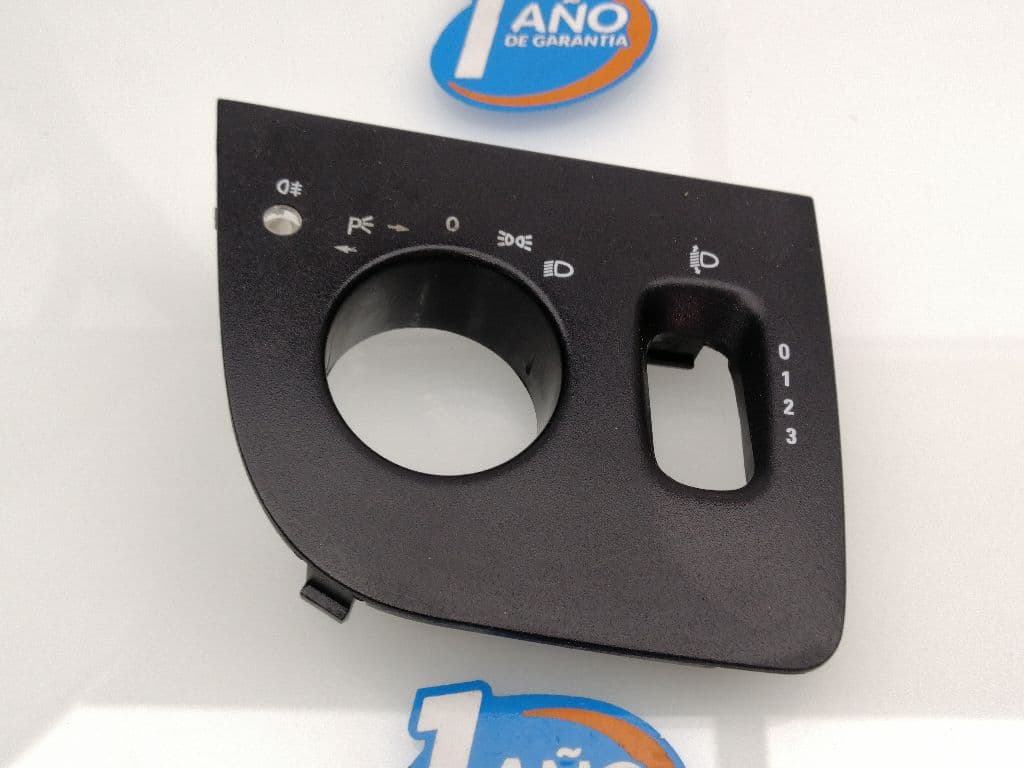 Plastico MERCEDES-BENZ VANEO (W414) FURGONETA COMPACTA