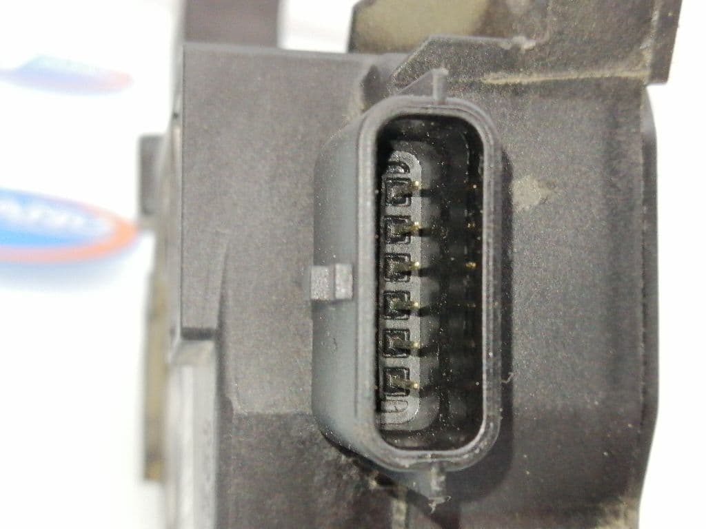 Pedal acelerador DACIA DOKKER 3